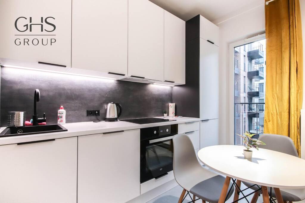 Stylowy Apartament Blisko Dworca Glownego Apartment *